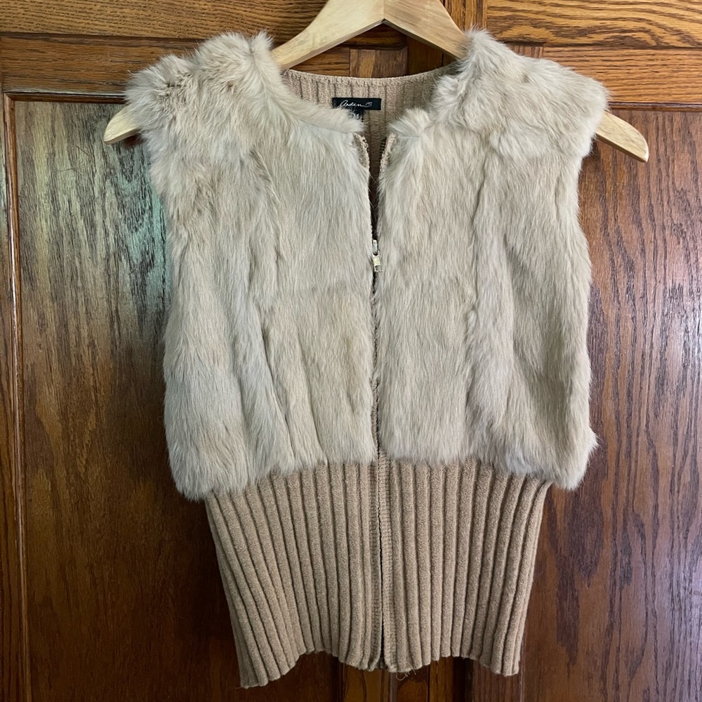 Arden B fur vest